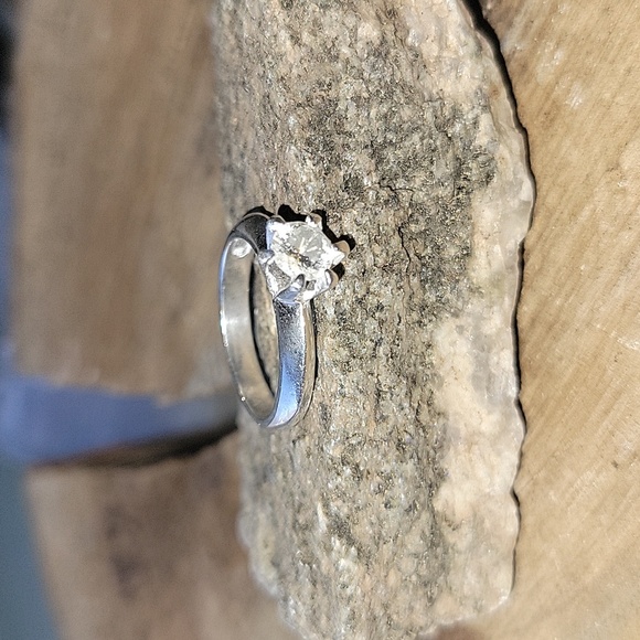 COPY - Sterling Silver CZ Wedding Ring 💍 - Picture 3 of 8
